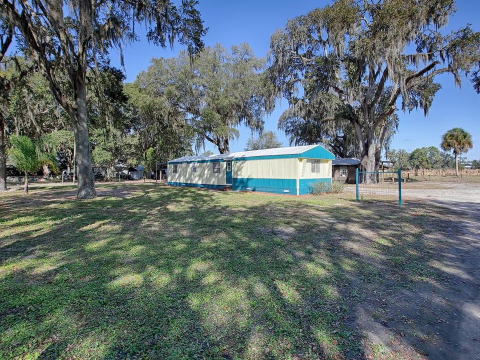 Recently Sold: $135,000 (3 beds, 2 baths, 840 Square Feet)