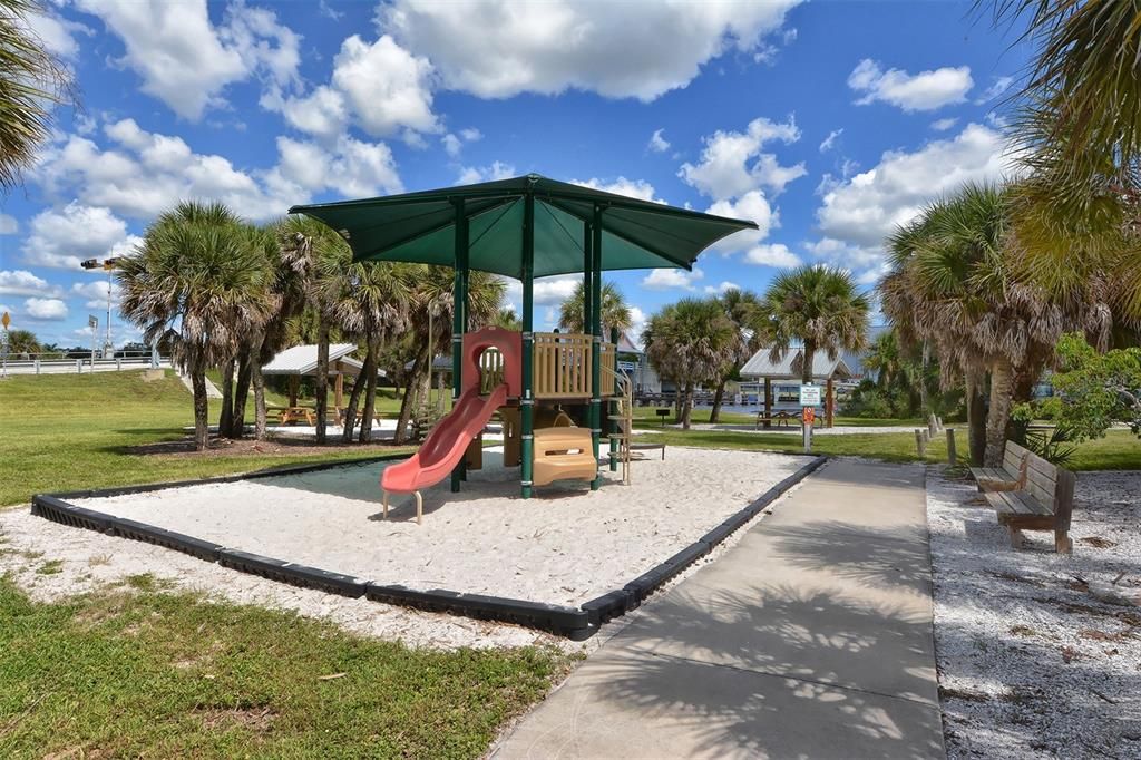 Recently Sold: $775,000 (3 beds, 2 baths, 2060 Square Feet)