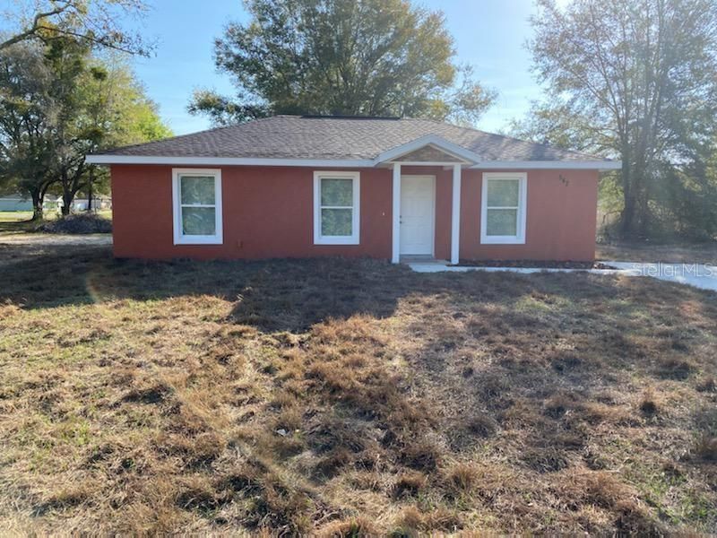 Recently Rented: $1,500 (3 beds, 2 baths, 1000 Square Feet)