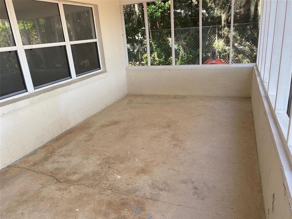 Vendido Recientemente: $185,000 (2 camas, 1 baños, 868 Pies cuadrados)