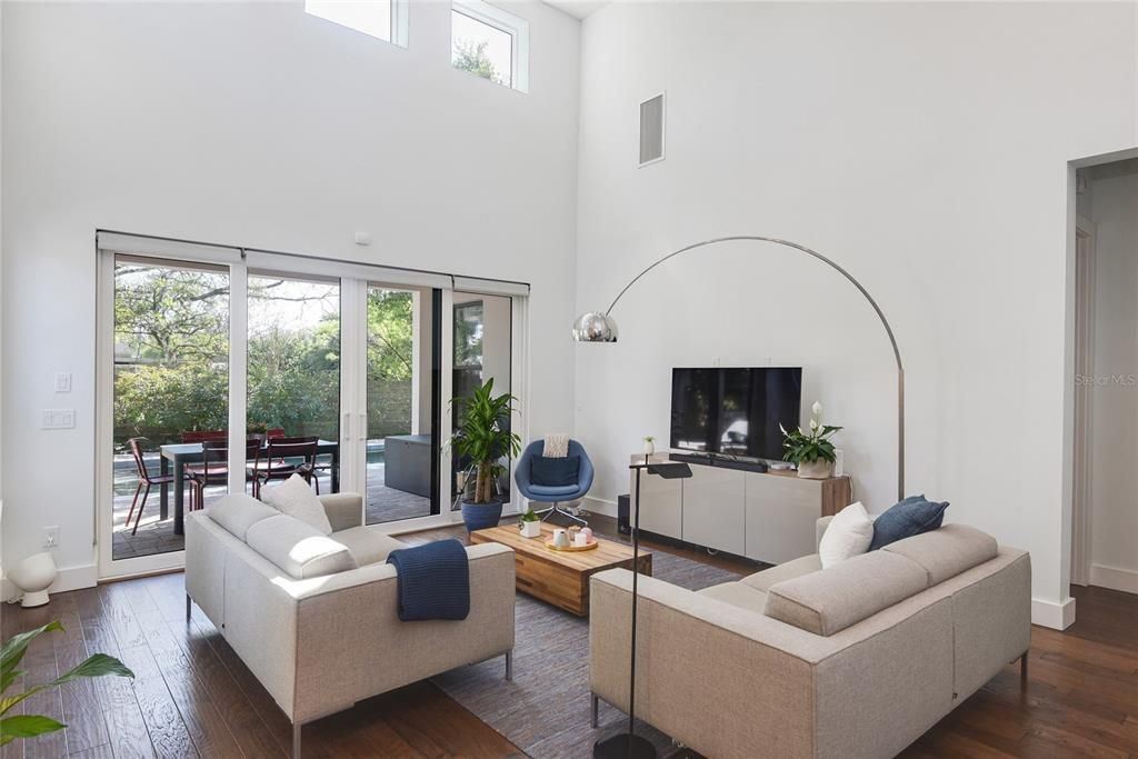 Recently Sold: $1,450,000 (5 beds, 4 baths, 3239 Square Feet)