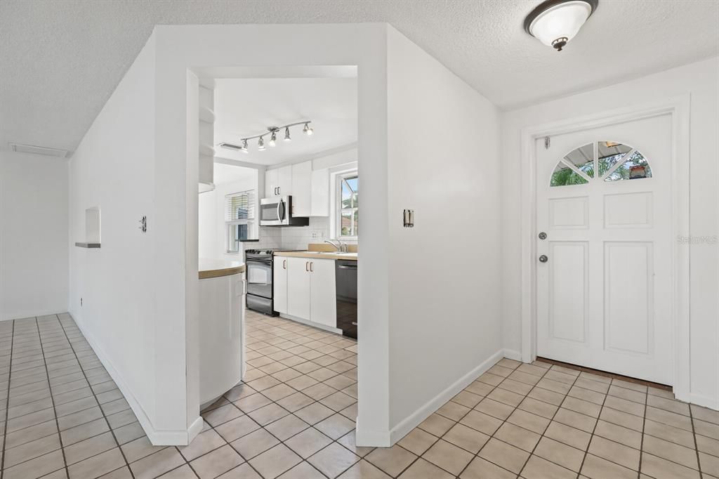 Recently Sold: $1,199,000 (3 beds, 2 baths, 2237 Square Feet)