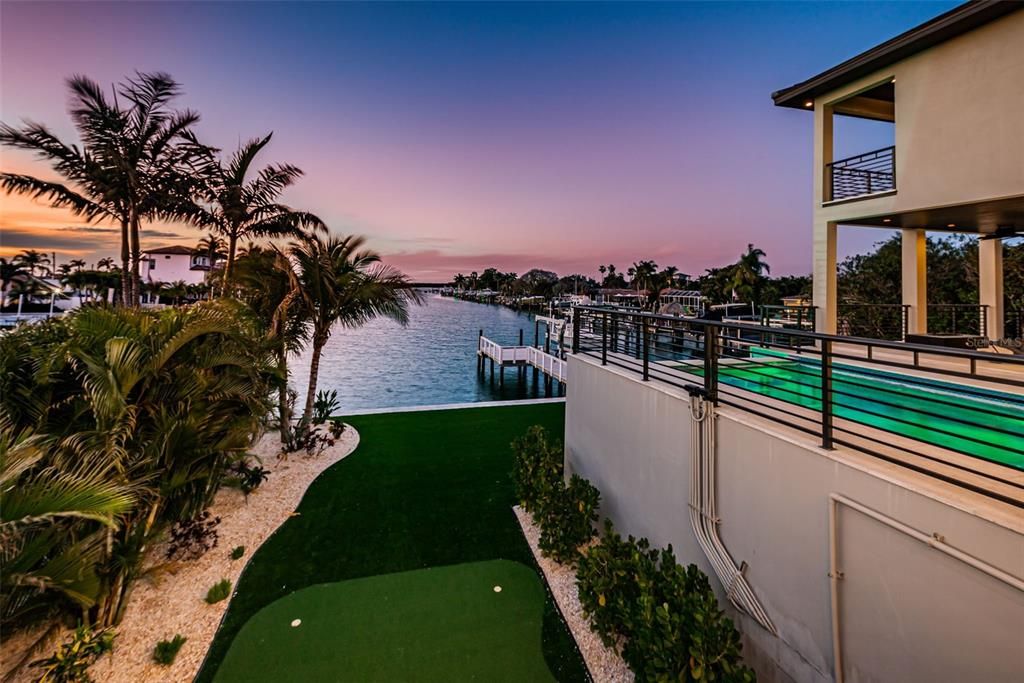 Recently Sold: $3,999,999 (4 beds, 3 baths, 3794 Square Feet)