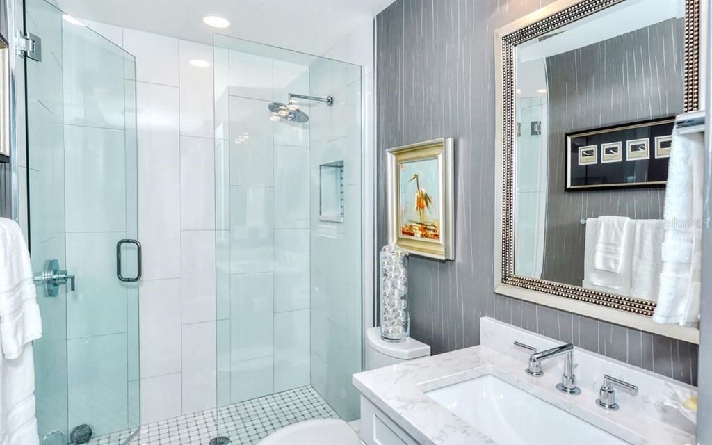 最近售出: $499,000 (2 贝兹, 2 浴室, 1332 平方英尺)