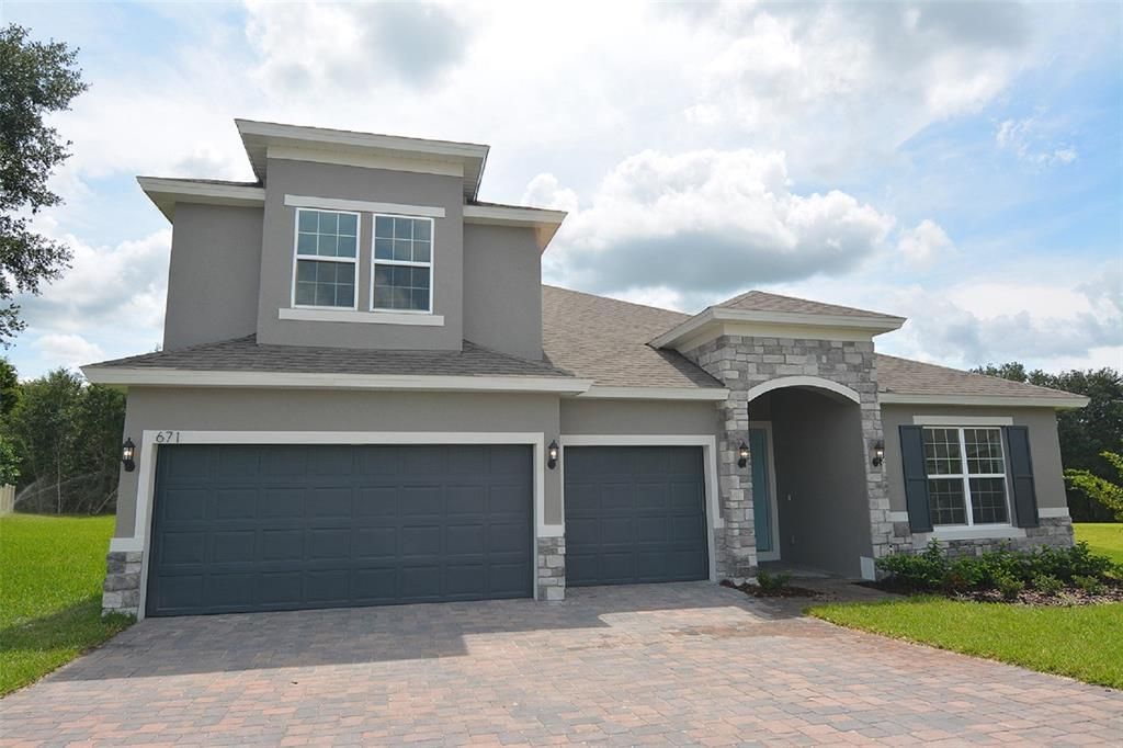 Images shown are for illustrative purposes only and will differ from the actual home. Completion date subject to change.