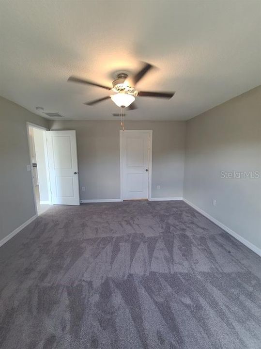 Recently Rented: $1,850 (3 beds, 2 baths, 1555 Square Feet)