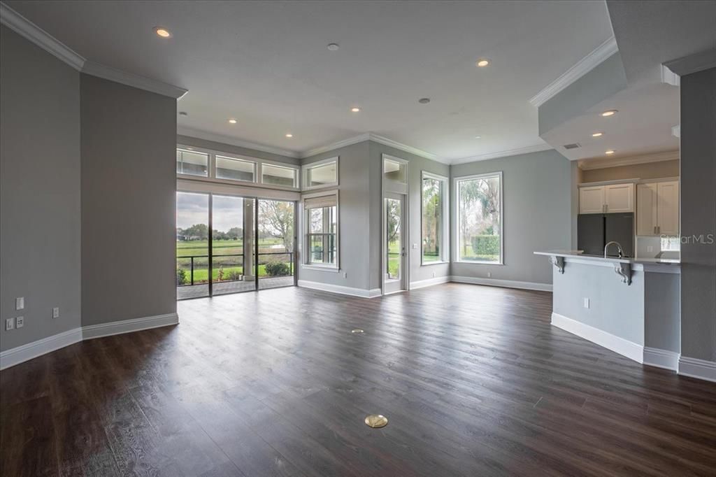 Recently Sold: $1,050,000 (4 beds, 3 baths, 4875 Square Feet)