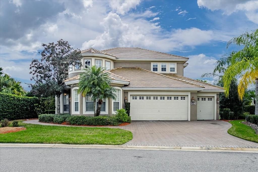 Recently Sold: $1,050,000 (4 beds, 3 baths, 4875 Square Feet)