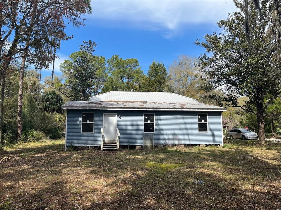 Recently Sold: $115,000 (4 beds, 2 baths, 1400 Square Feet)