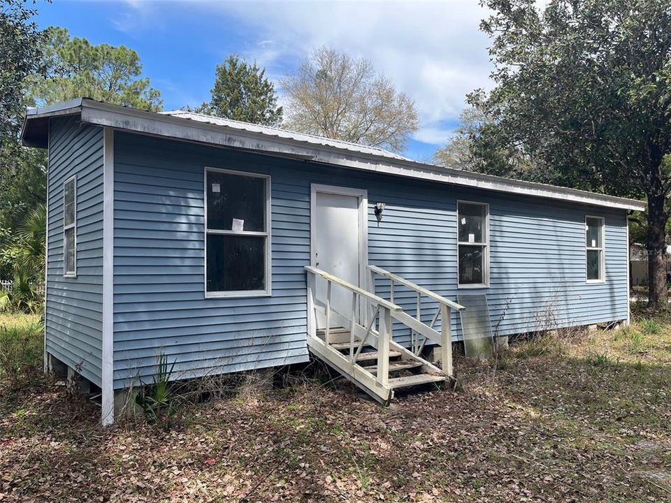 Recently Sold: $115,000 (4 beds, 2 baths, 1400 Square Feet)
