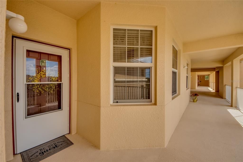 Recently Sold: $320,000 (2 beds, 2 baths, 1242 Square Feet)