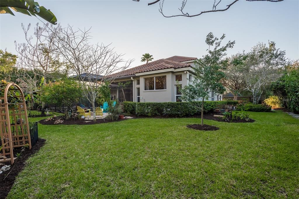 Recently Sold: $1,495,000 (5 beds, 5 baths, 4882 Square Feet)