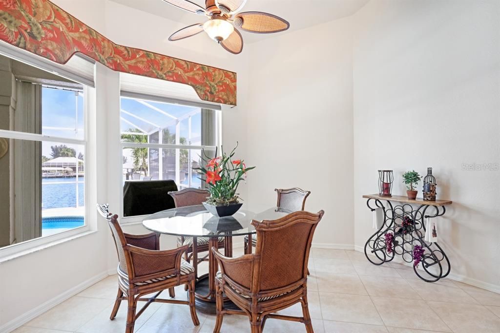 Recently Sold: $850,000 (3 beds, 2 baths, 1980 Square Feet)