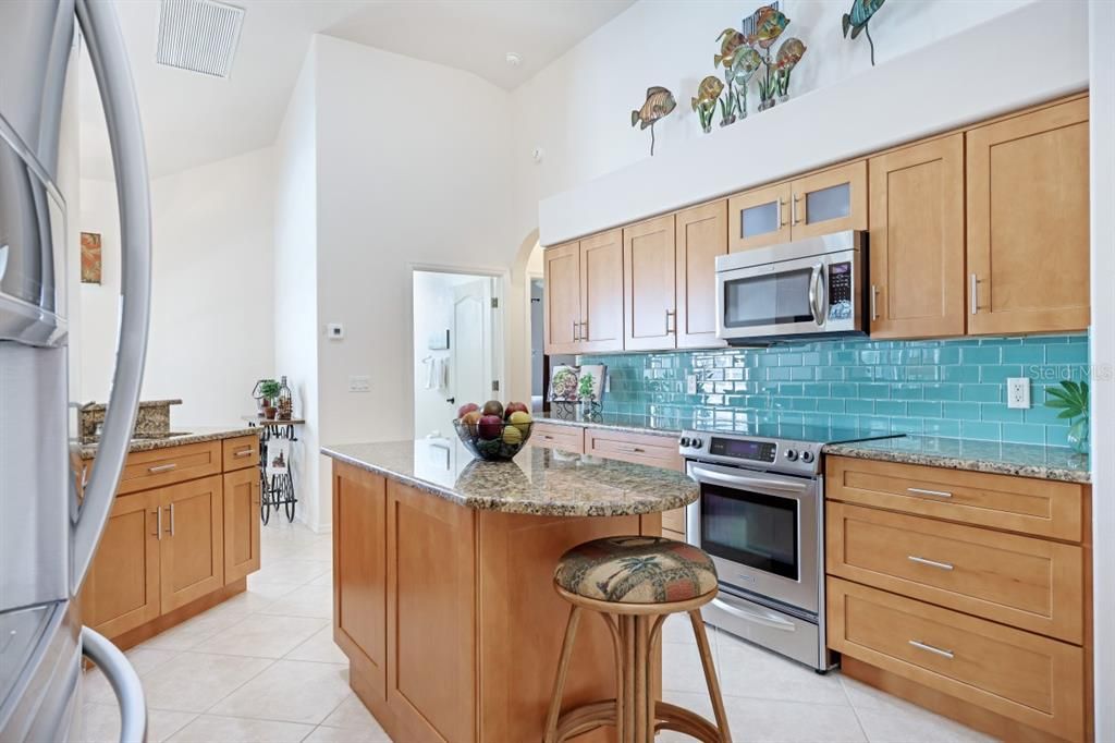 Recently Sold: $850,000 (3 beds, 2 baths, 1980 Square Feet)