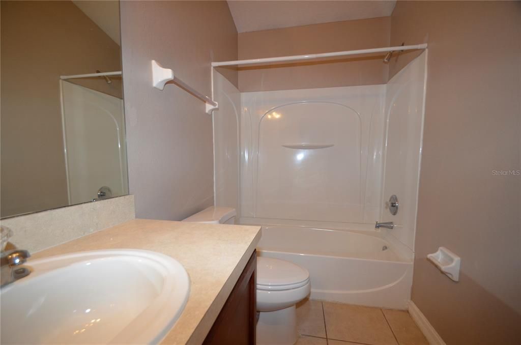 最近租的: $1,525 (2 贝兹, 2 浴室, 1214 平方英尺)