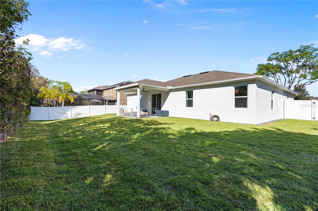 Recently Sold: $615,000 (5 beds, 2 baths, 2225 Square Feet)