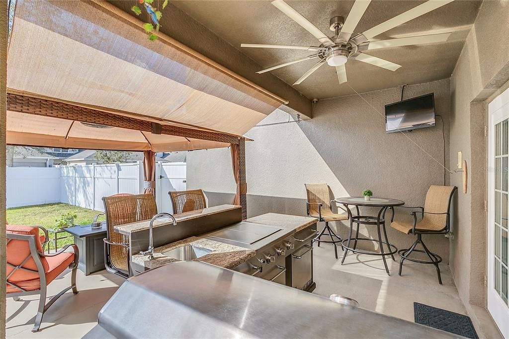 Vendido Recientemente: $579,900 (5 camas, 3 baños, 2798 Pies cuadrados)