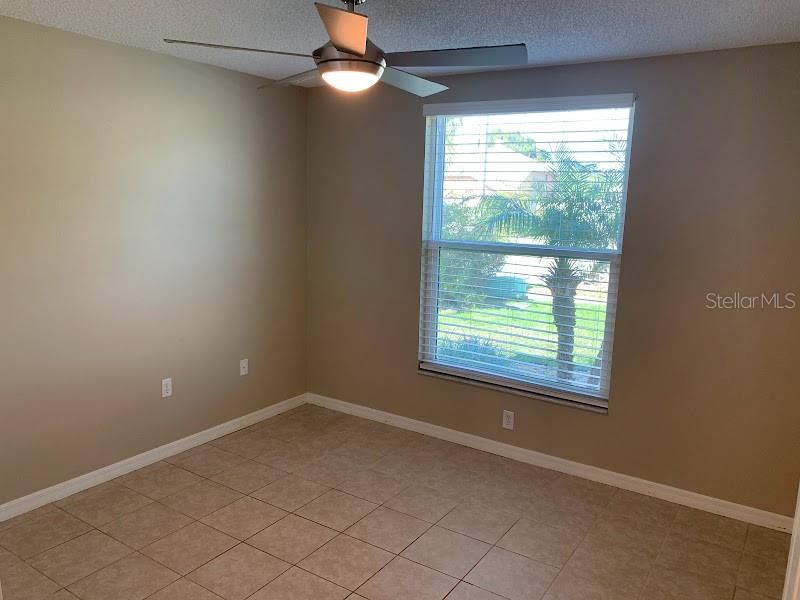 Recently Rented: $2,950 (3 beds, 2 baths, 1600 Square Feet)