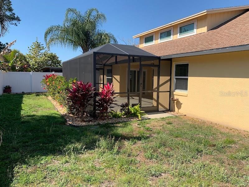 Recently Rented: $2,950 (3 beds, 2 baths, 1600 Square Feet)