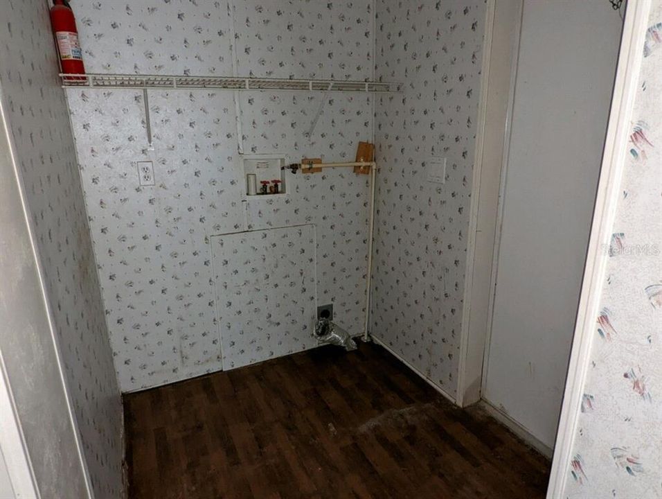 Vendido Recientemente: $119,900 (3 camas, 2 baños, 1296 Pies cuadrados)