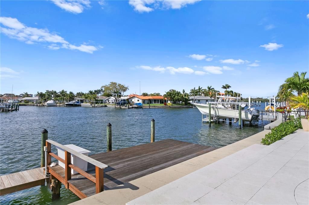 Recently Sold: $2,200,000 (4 beds, 3 baths, 3149 Square Feet)