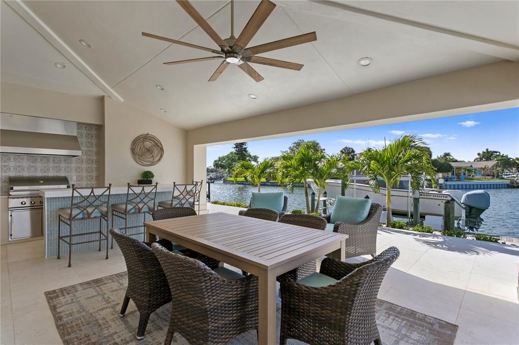 Recently Sold: $2,200,000 (4 beds, 3 baths, 3149 Square Feet)
