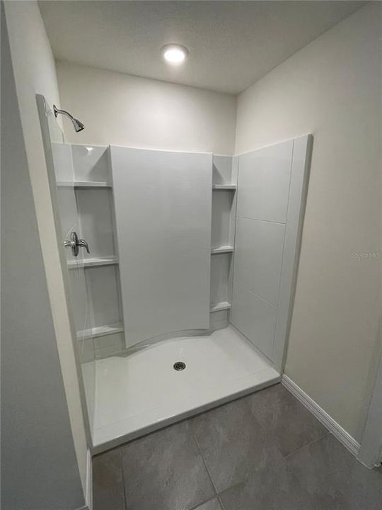 最近租的: $2,600 (5 贝兹, 3 浴室, 2560 平方英尺)