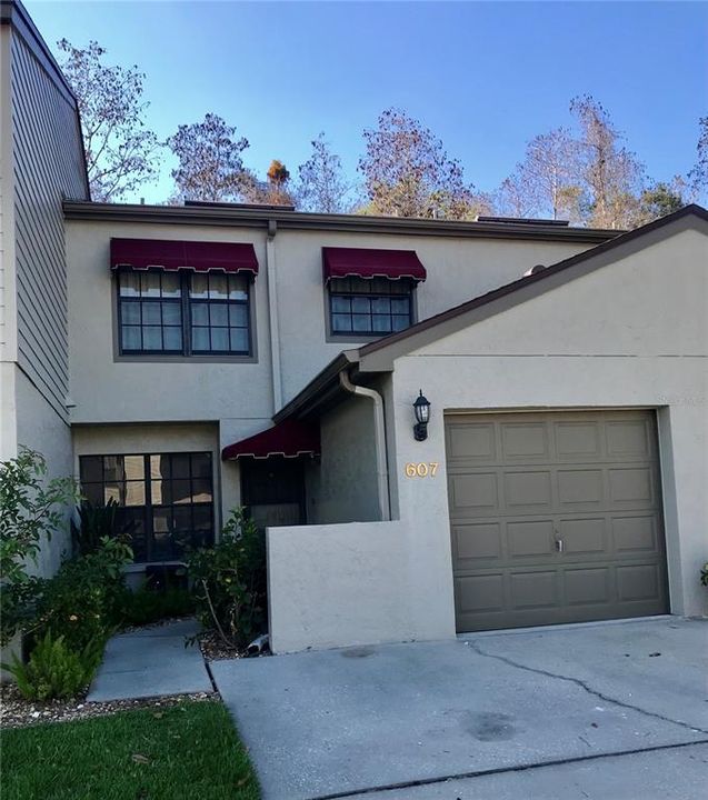 Front of 607 Quail Keep, Chevy Chase, a Condo Townhome.
