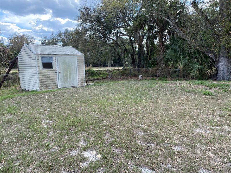 Recently Sold: $165,000 (3 beds, 1 baths, 1200 Square Feet)