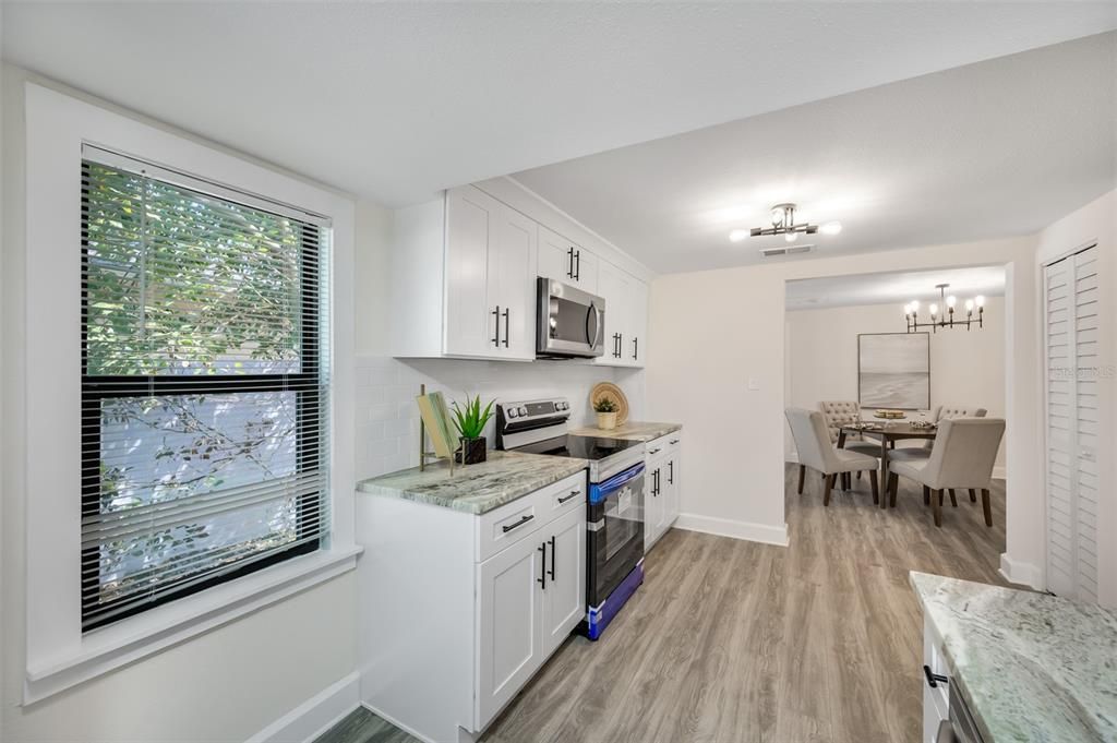 Recently Sold: $389,000 (3 beds, 2 baths, 1246 Square Feet)