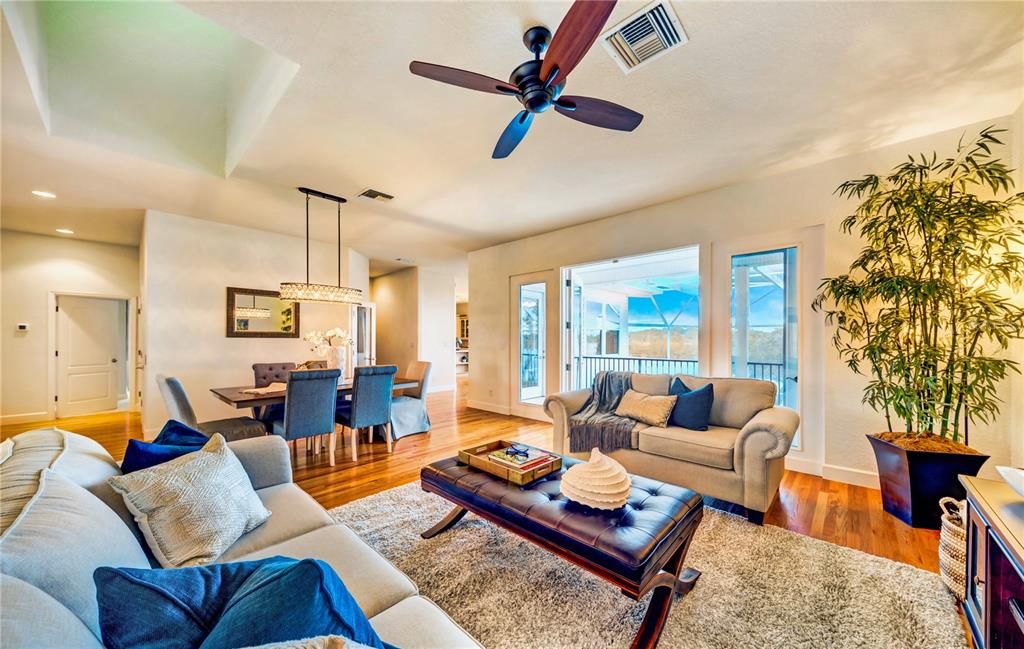 Recently Sold: $1,400,000 (3 beds, 2 baths, 3086 Square Feet)