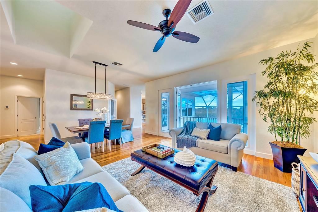 Recently Sold: $1,400,000 (3 beds, 2 baths, 3086 Square Feet)