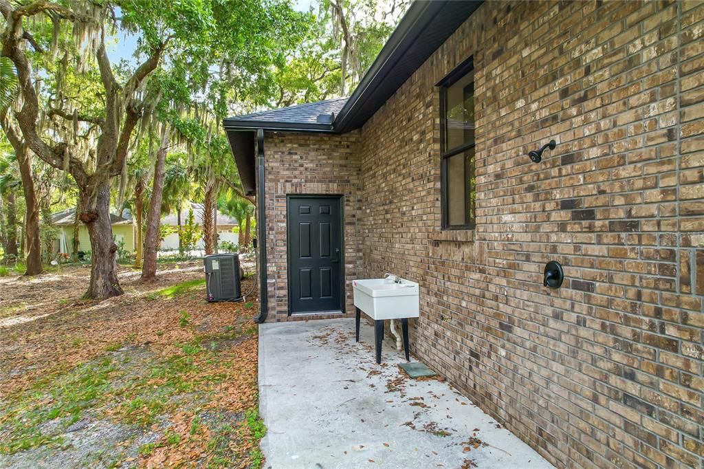 Recently Sold: $699,000 (3 beds, 3 baths, 2842 Square Feet)