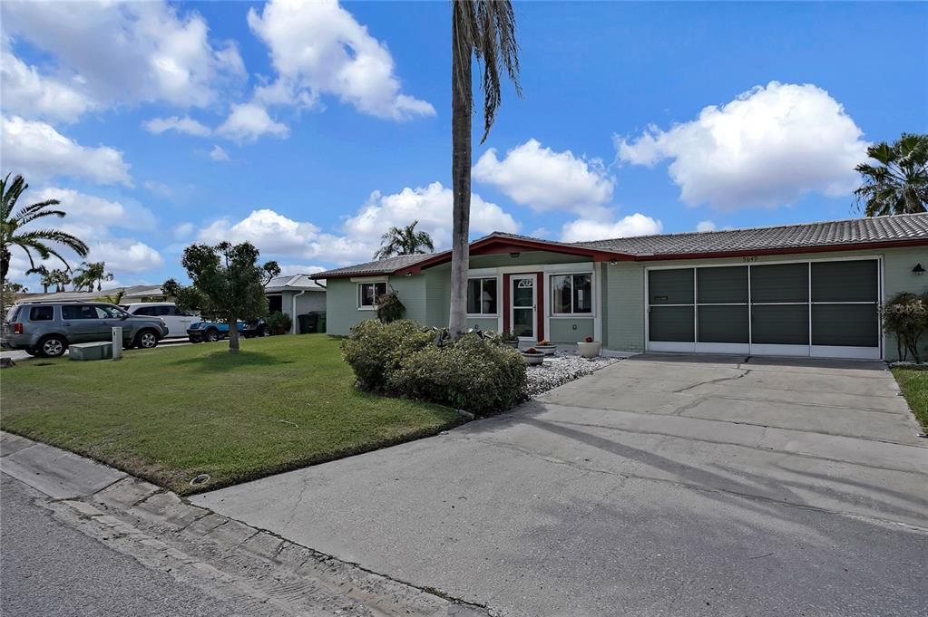 Recently Sold: $524,999 (3 beds, 2 baths, 1350 Square Feet)