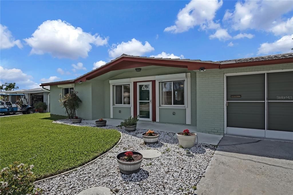 Recently Sold: $524,999 (3 beds, 2 baths, 1350 Square Feet)