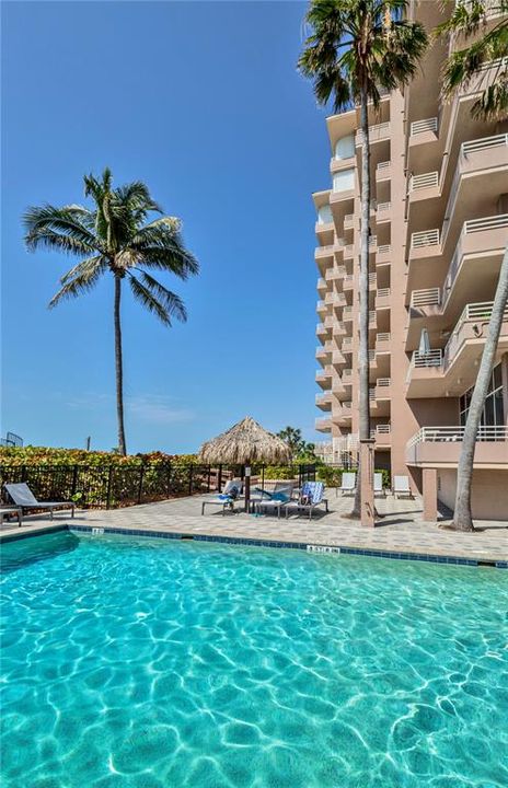 Recently Sold: $1,790,000 (2 beds, 2 baths, 1288 Square Feet)