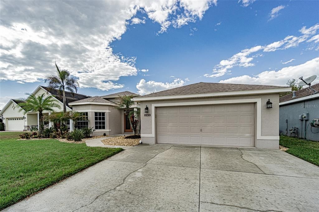 Recently Sold: $450,000 (4 beds, 3 baths, 2690 Square Feet)