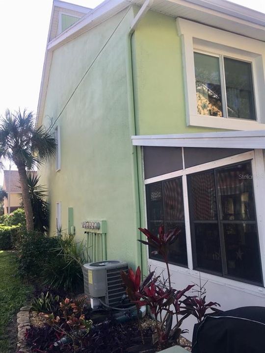 Recently Sold: $272,000 (2 beds, 2 baths, 1280 Square Feet)