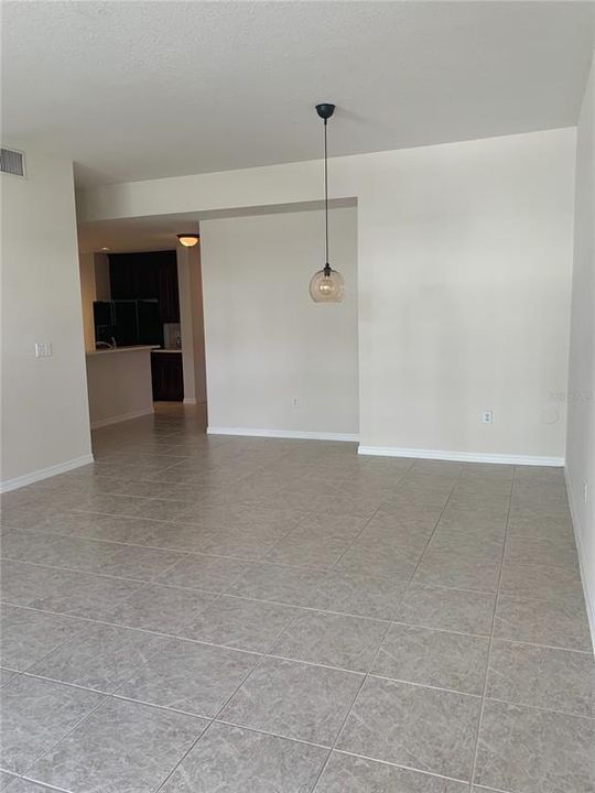 Recently Rented: $2,199 (3 beds, 2 baths, 1469 Square Feet)