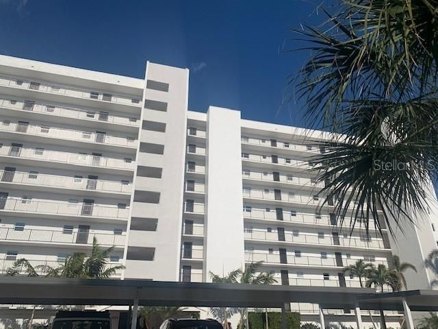 Recently Sold: $725,000 (2 beds, 2 baths, 1380 Square Feet)