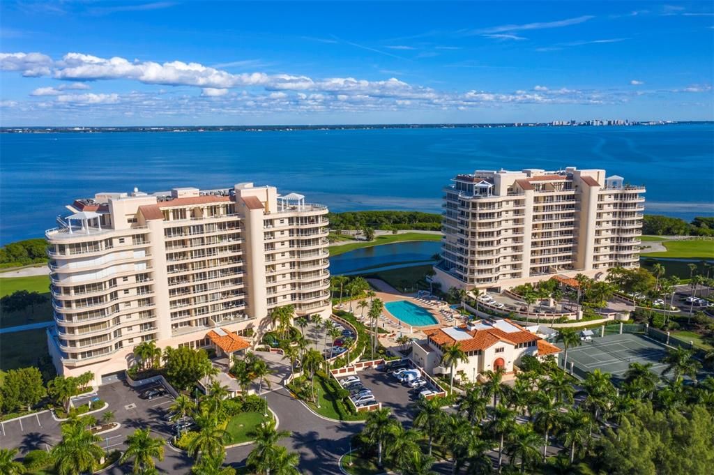 Recently Sold: $1,650,000 (3 beds, 3 baths, 2250 Square Feet)