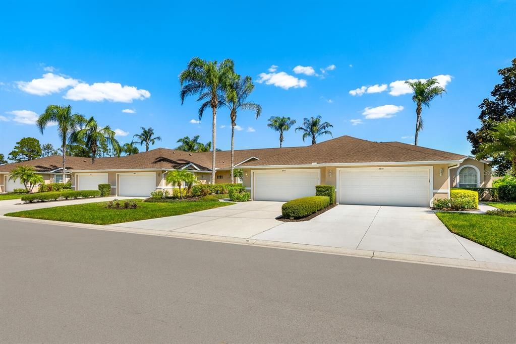 Recently Sold: $385,000 (2 beds, 2 baths, 1572 Square Feet)