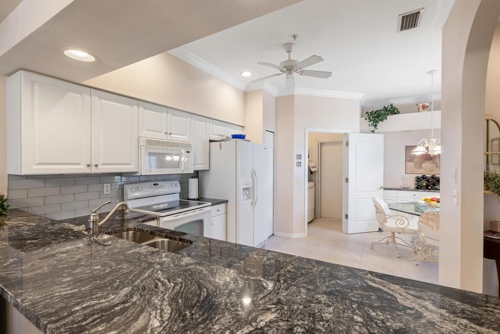 Recently Sold: $385,000 (2 beds, 2 baths, 1572 Square Feet)