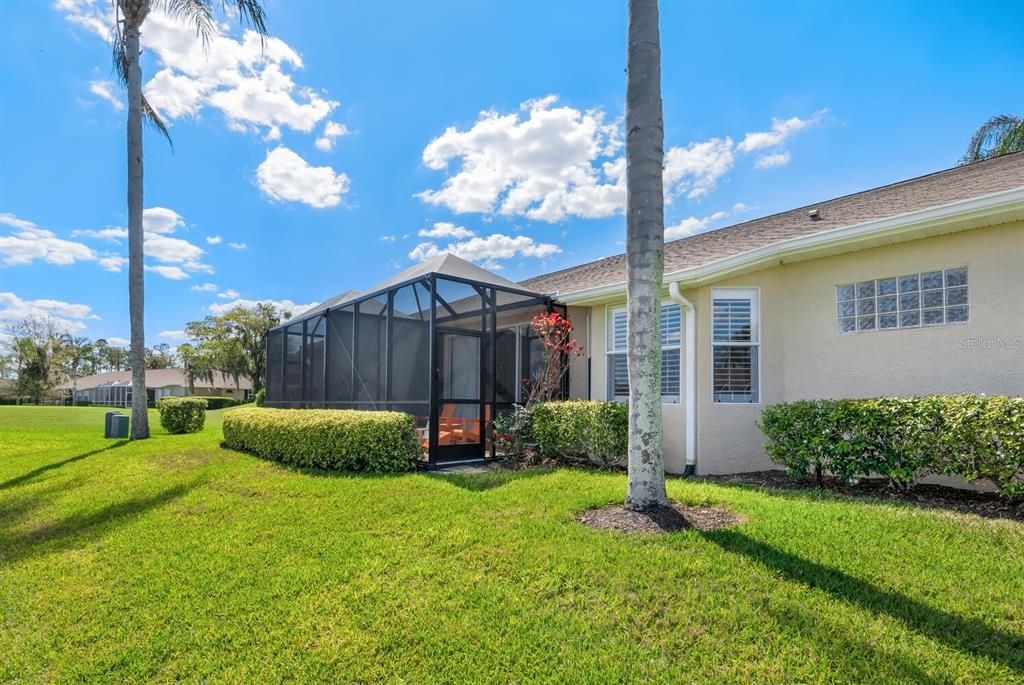 Recently Sold: $385,000 (2 beds, 2 baths, 1572 Square Feet)