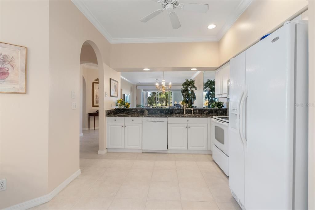 Recently Sold: $385,000 (2 beds, 2 baths, 1572 Square Feet)