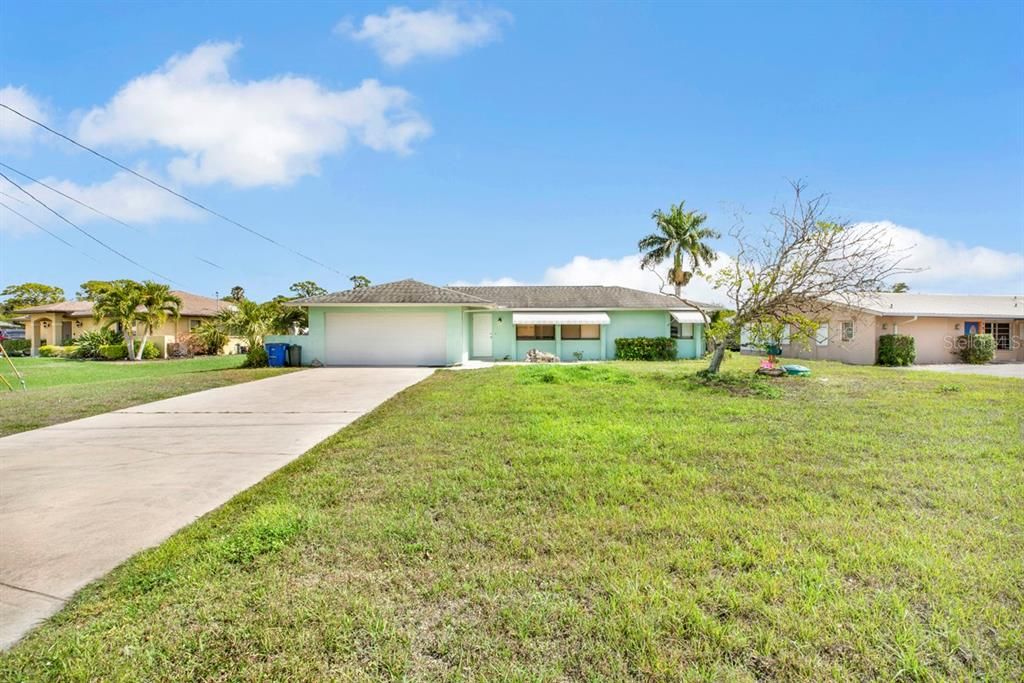 Recently Sold: $330,000 (2 beds, 2 baths, 1232 Square Feet)