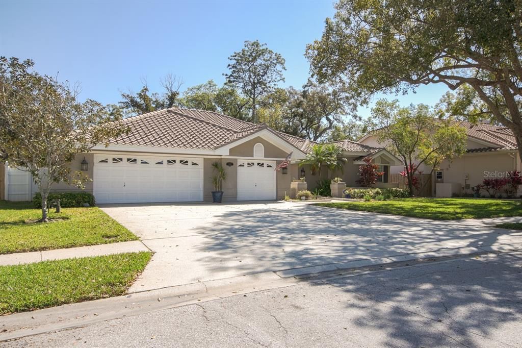Recently Sold: $799,900 (4 beds, 3 baths, 3556 Square Feet)