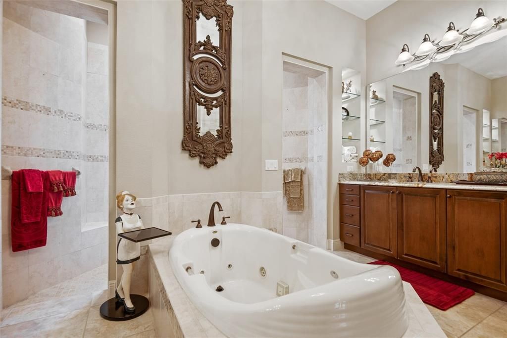Недавно продано: $1,100,000 (4 спален, 4 ванн, 3775 Квадратных фут)