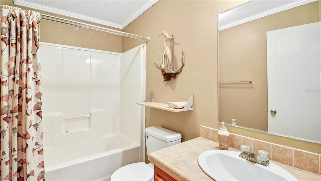 最近售出: $169,900 (3 贝兹, 2 浴室, 1188 平方英尺)