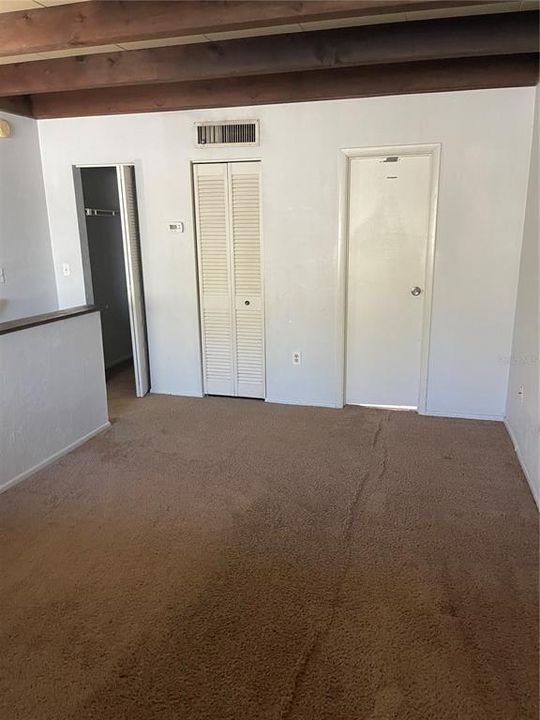 Recently Sold: $45,000 (1 beds, 1 baths, 808 Square Feet)